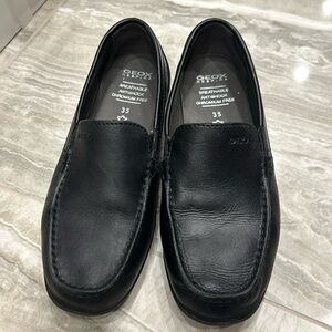 Geox size 35 black shoes